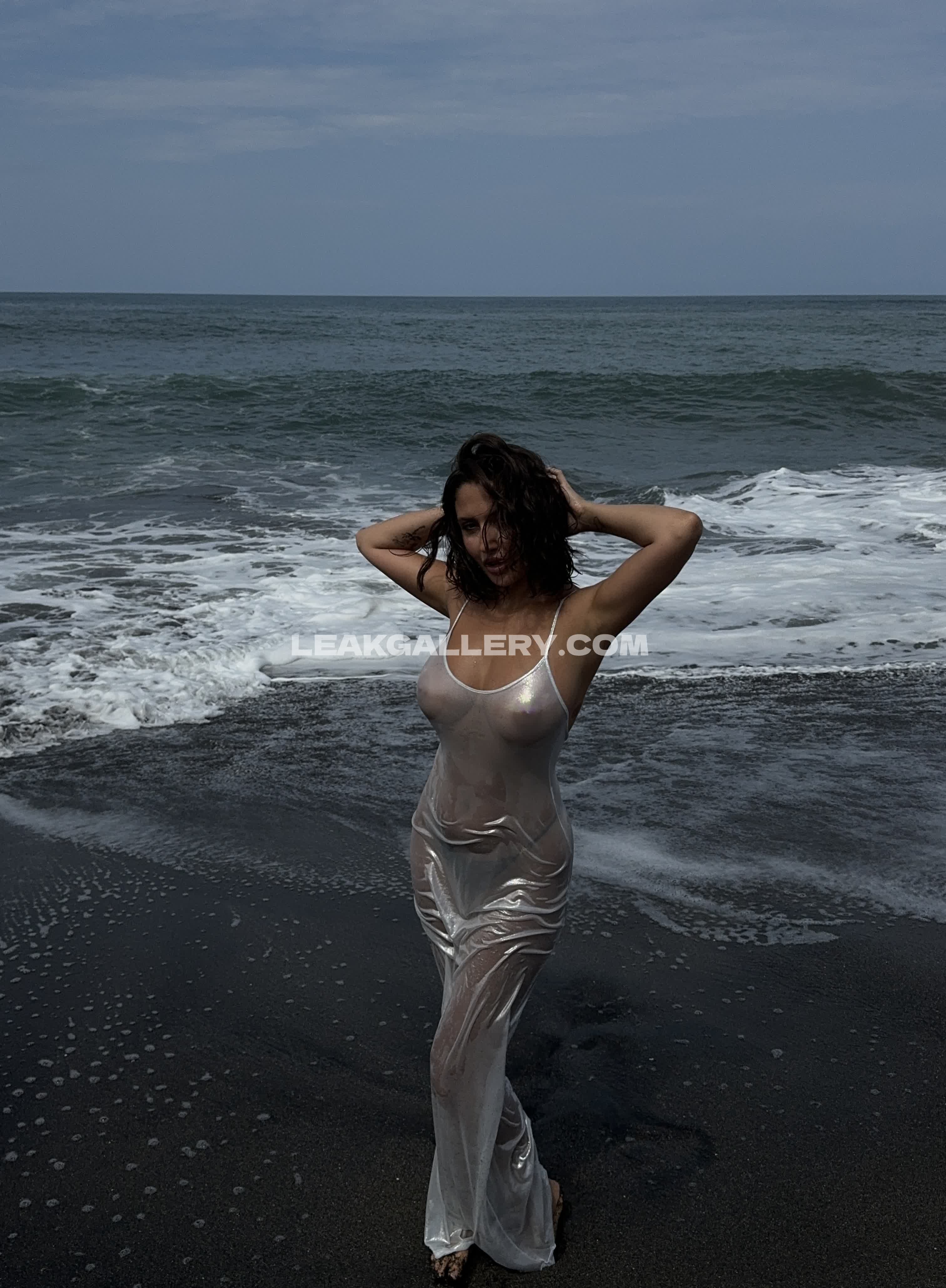 Alice / _alice_ Exclusive Leaked Nude OnlyFans #12605792