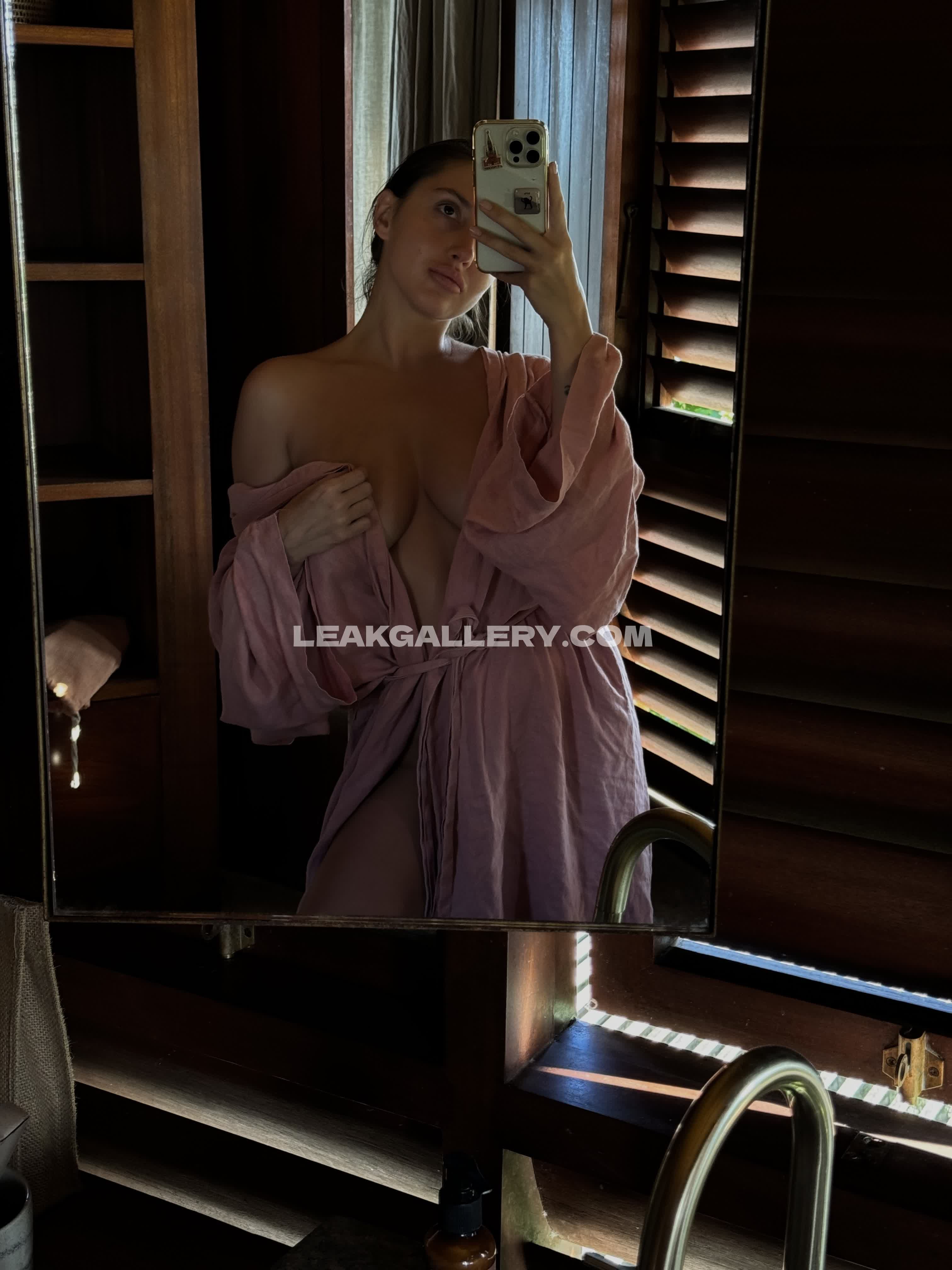 Alice / _alice_ Exclusive Leaked Nude OnlyFans #12605769