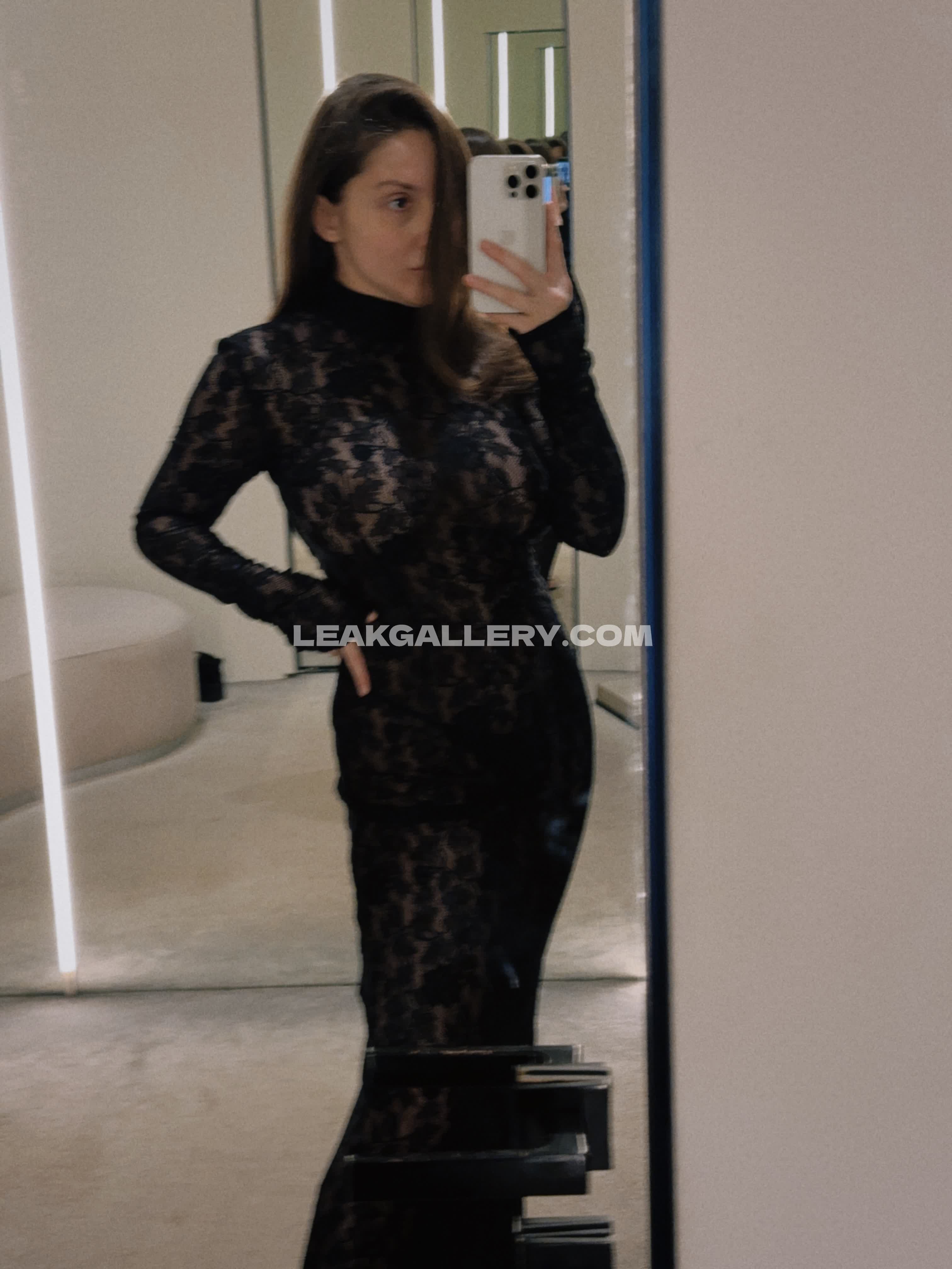 Alice / _alice_ Exclusive Leaked Nude OnlyFans #12605903