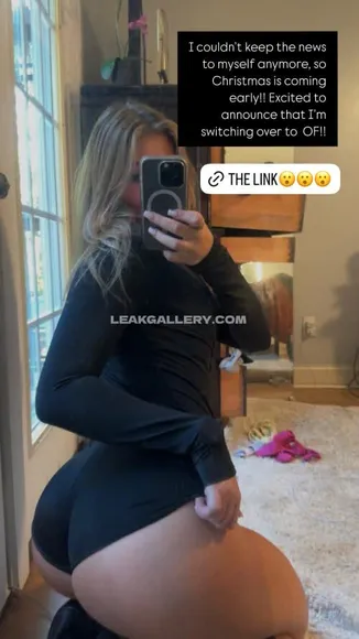 Alice Rosenblum Tight Bodysuit Ass Pose OnlyFans Photo Leaked
