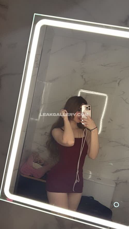 Alicia Red Dress Mirror Selfie OnlyFans Photo Leaked