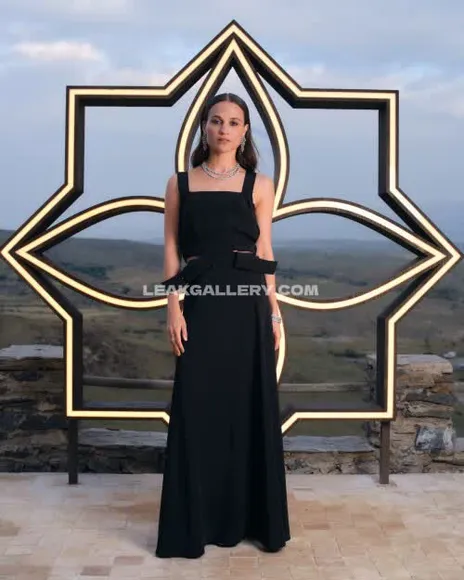 alicia_vikander