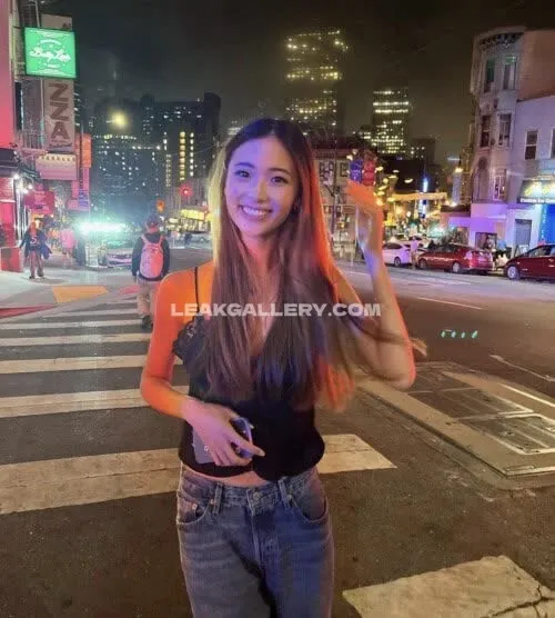 Alisontsaii Street Night Pose OnlyFans Photo Leaked