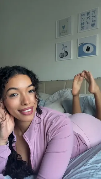 Allforkarma Pink Bodysuit Ass Pose OnlyFans Video Leaked