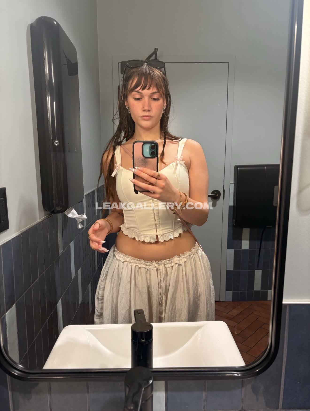 Allycxt Exclusive Leaked Nude OnlyFans #12602185