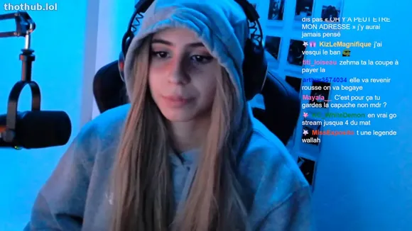 Aloonea Hoodie And Headphones OnlyFans Video Leaked
