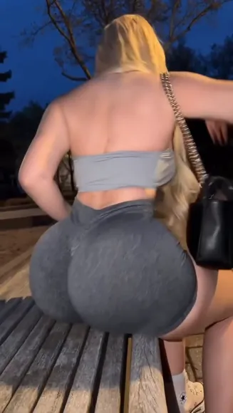 Amazingsylvia Tight Shorts Ass Flex OnlyFans Video Leaked