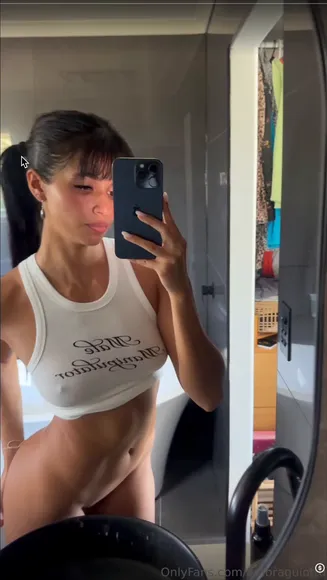 Ambraguiotto White Crop Top Tease OnlyFans Video Leaked
