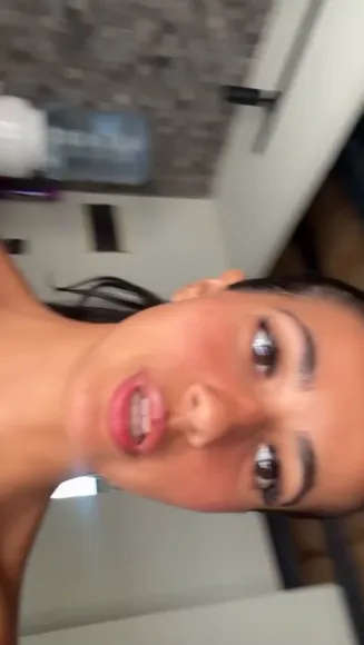 Ambraguiotto Topless Close-Up Gaze OnlyFans Video Leaked