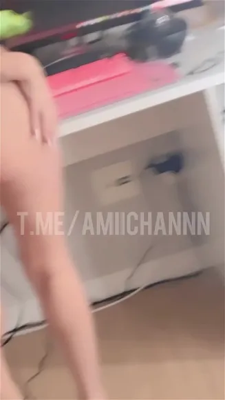 Amiichan Bare Ass Twerking OnlyFans Video Leaked