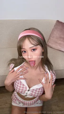 Aminane Checkered Top Tease OnlyFans Photo Leaked