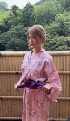 Aminane Pink Kimono Tease OnlyFans Photo Leaked
