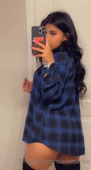 Ammarise Plaid Shirt Tease OnlyFans Video Leaked