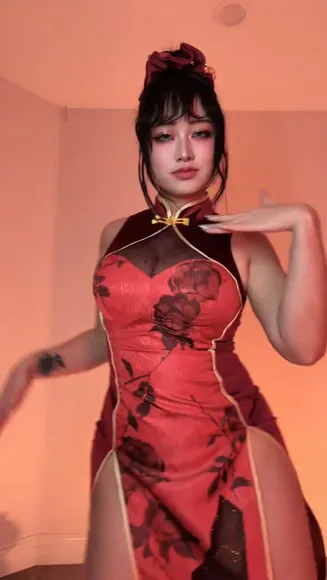 Ammeerrss High Slit Cheongsam Tease OnlyFans Video Leaked