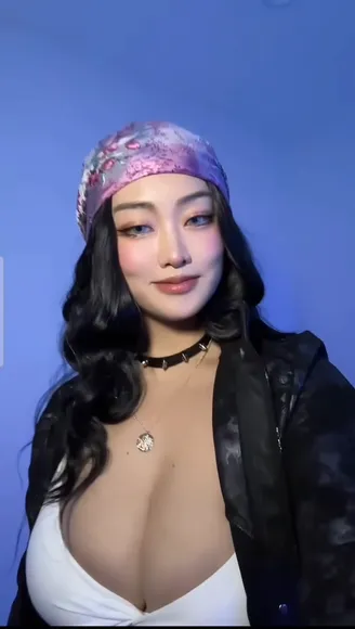 Ammeerrss Deep V White Top OnlyFans Video Leaked