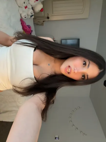 Amvndaxo White Top Tease OnlyFans Video Leaked