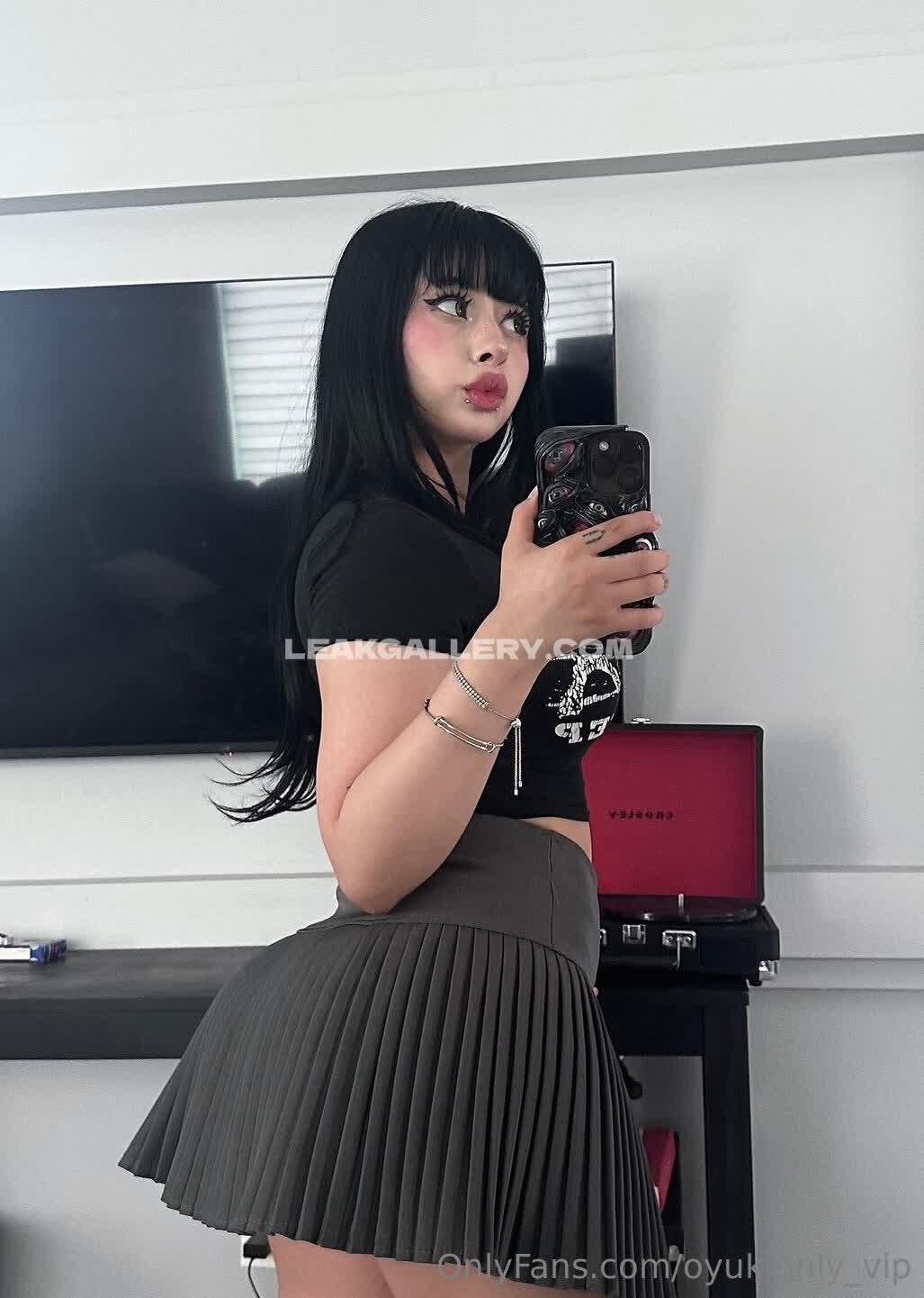 Amyclayre Exclusive Leaked Nude OnlyFans #12985064