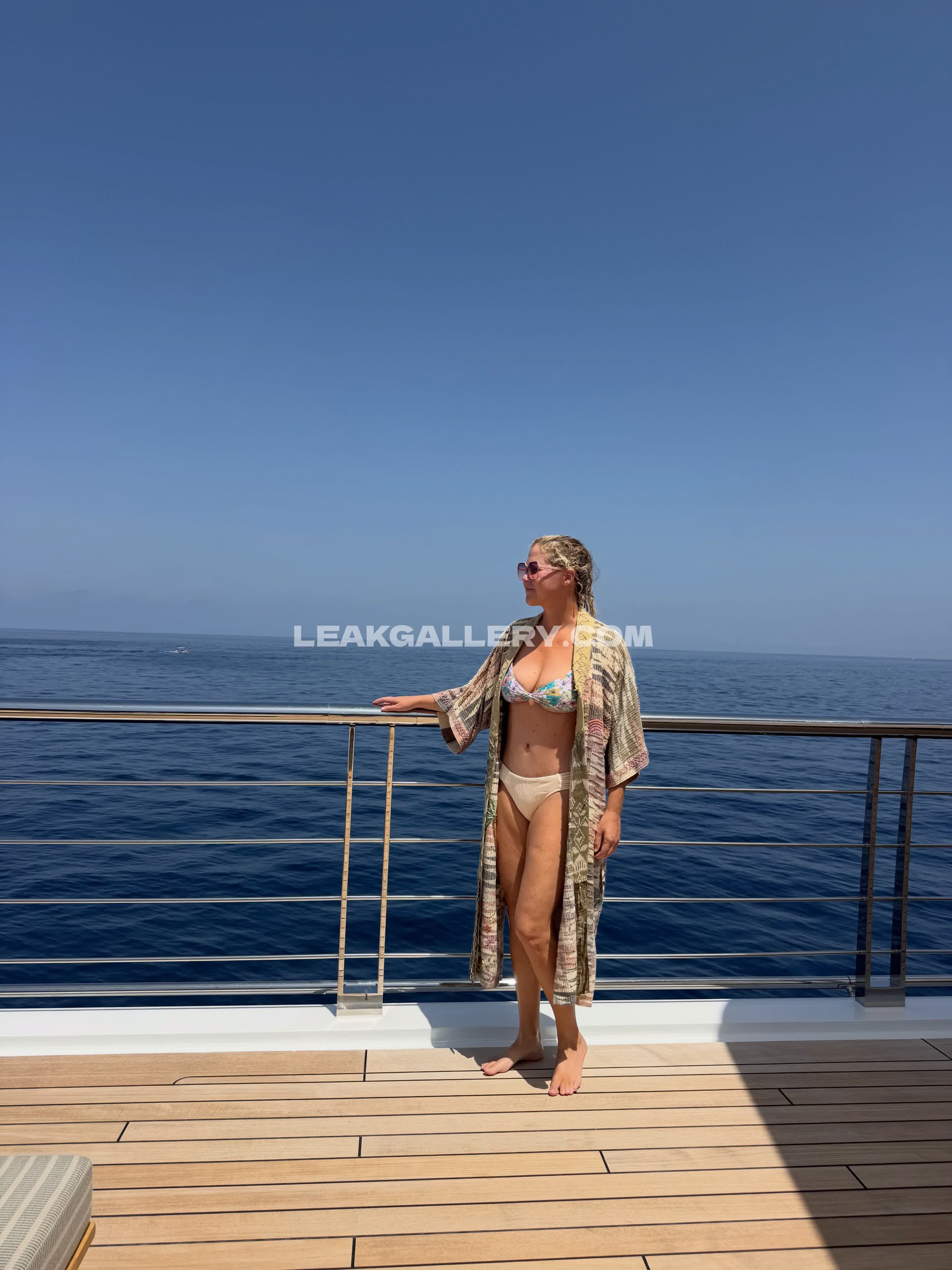 Amyschumer Exclusive Leaked Nude OnlyFans #13489589