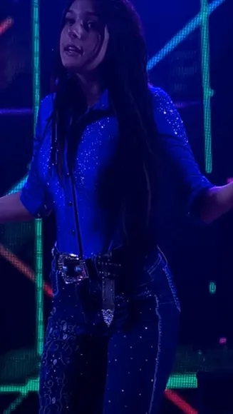 Anacastelacantora Sparkly Blue Stage Outfit OnlyFans Video Leaked