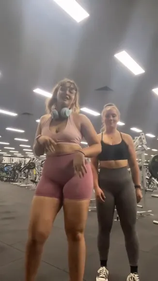 Anakakfit Pink Gym Shorts Flex OnlyFans Video Leaked