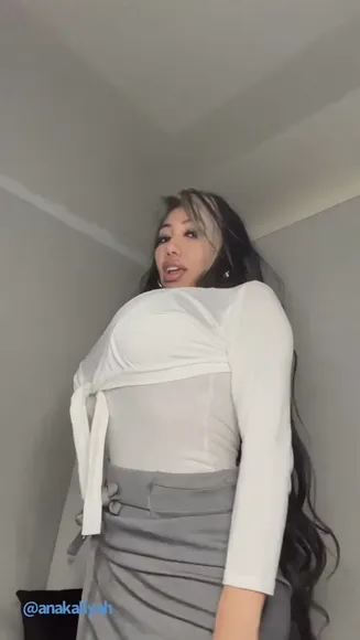 Anakaliyah Thong Ass Twerking OnlyFans Video Leaked