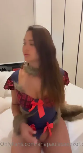 Anapaulasaenz Thighs Spread In Costume OnlyFans Video Leaked
