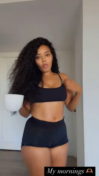 Angelasimmons Sporty Bra And Shorts OnlyFans Video Leaked