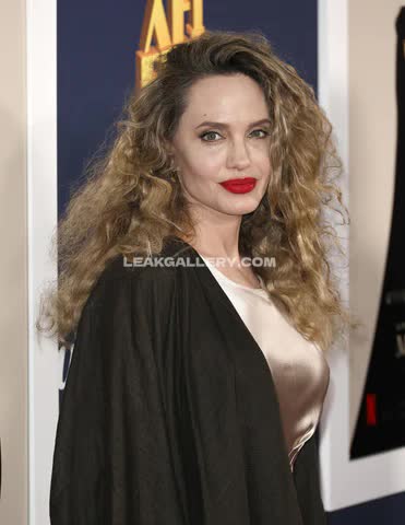 Angelinajolie 独占リークされたOnlyFansヌード #15011687