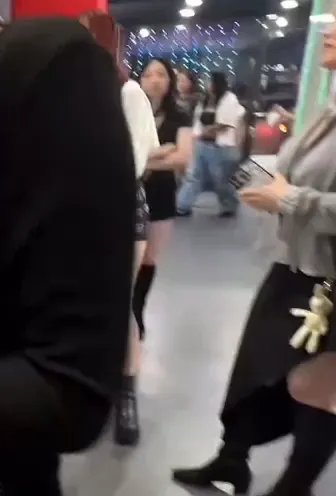 Angelsmimi Thigh-High Slit Skirt OnlyFans Video Leaked
