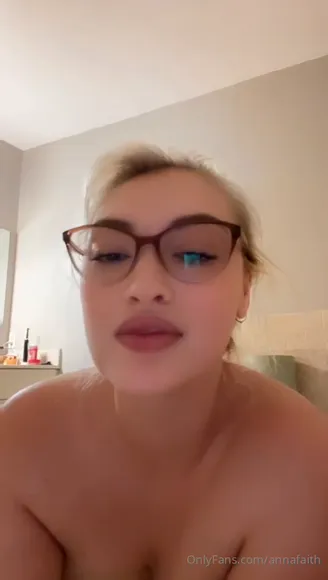 Annafaith Tongue Out Tease OnlyFans Video Leaked