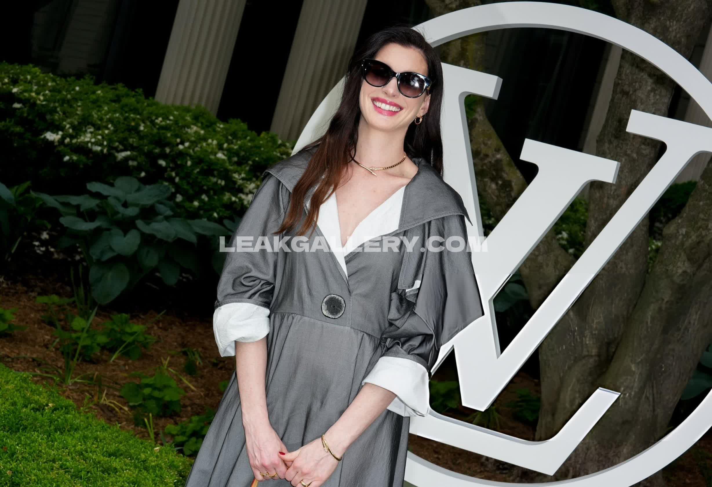 Annehathaway Exclusive Leaked Nude OnlyFans #12514258
