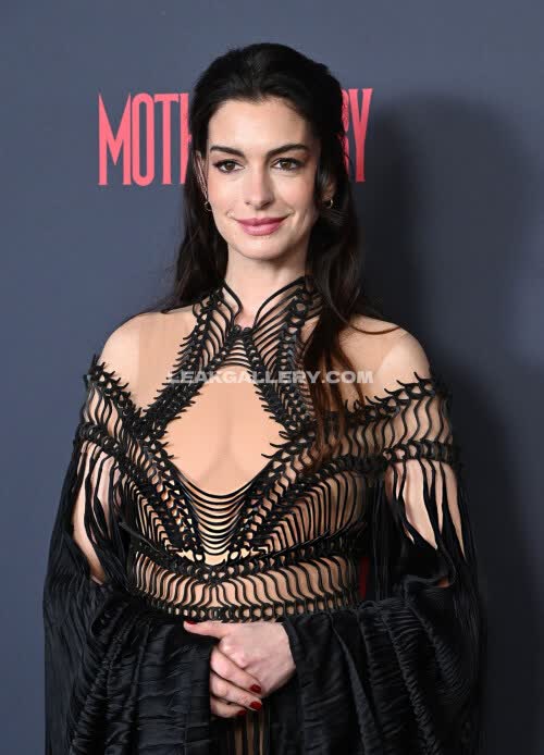 Annehathaway Exclusive Leaked Nude OnlyFans #12136154