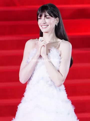 Annehathaway Exclusive Leaked Nude OnlyFans #14985031