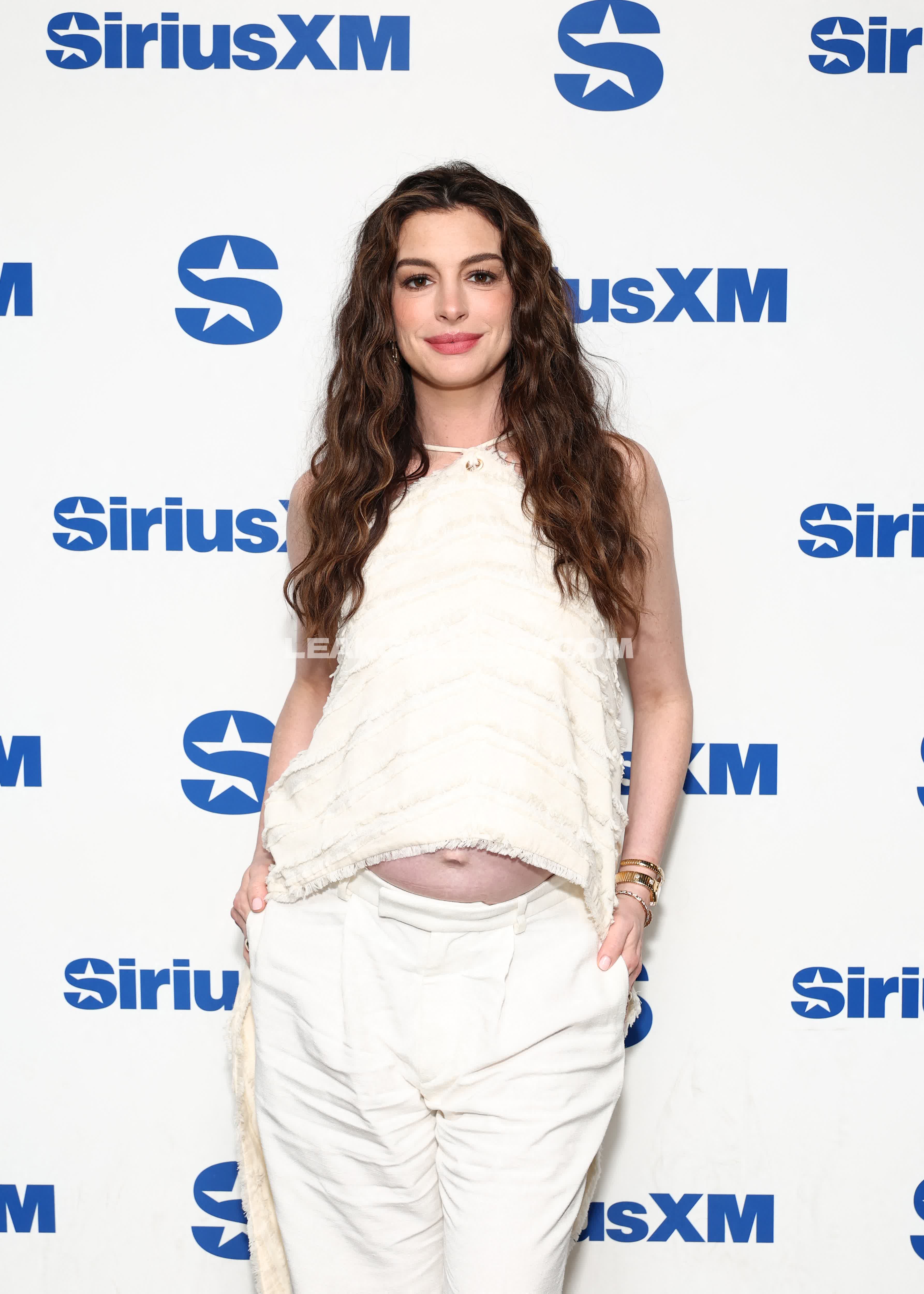 Annehathaway Exclusive Leaked Nude OnlyFans #13167206