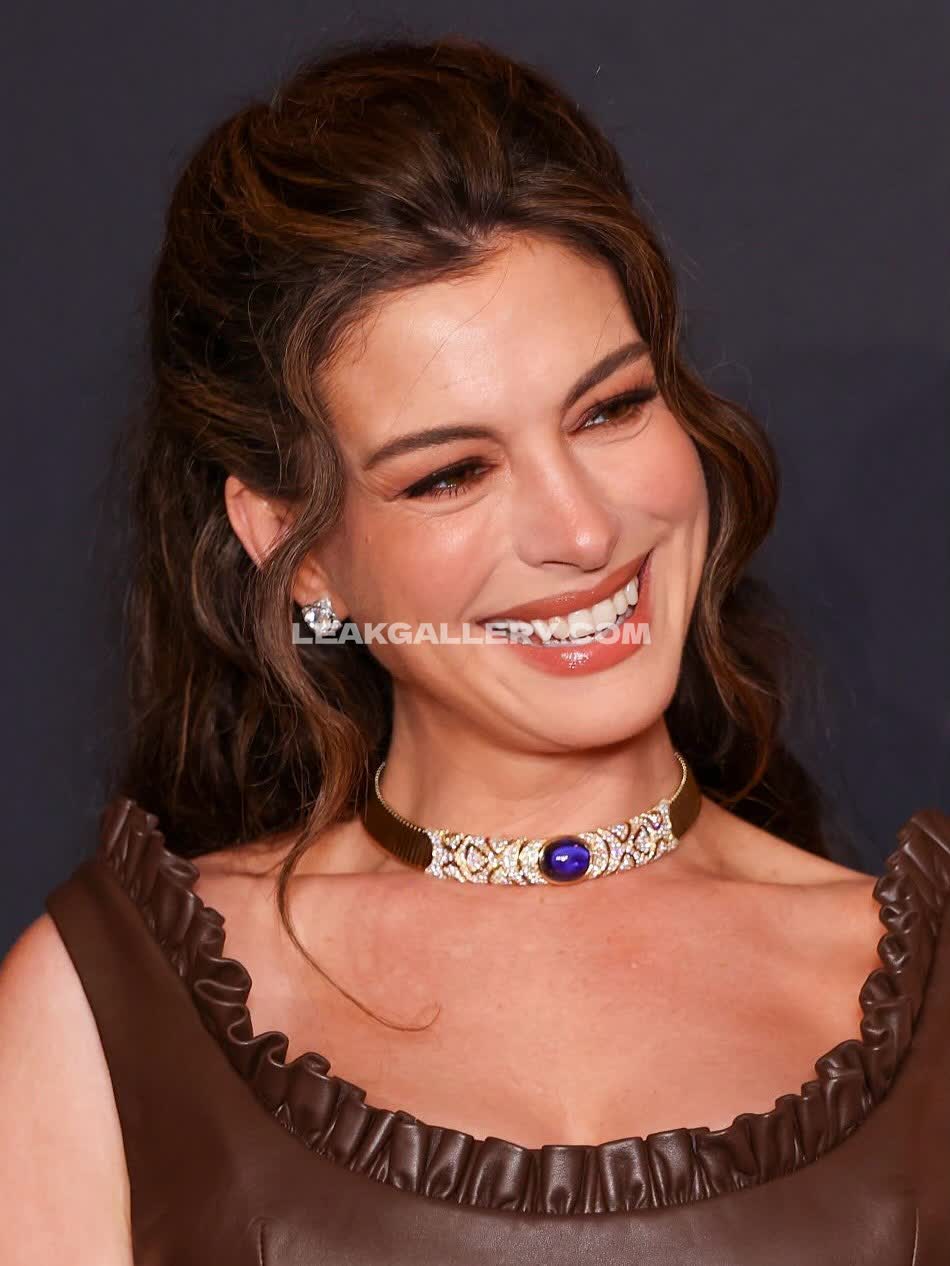 Annehathaway Exclusive Leaked Nude OnlyFans #13044119