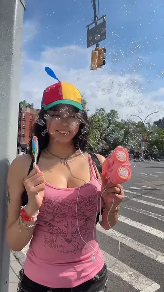 anniezheng.x video thumbnail