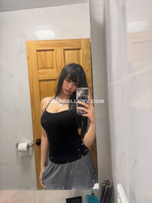 Anniezheng.x / cellow111 Exclusive Leaked Nude OnlyFans #12202615