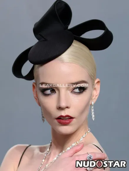 anyataylorjoy