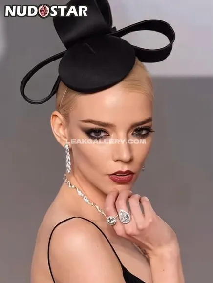 anyataylorjoy