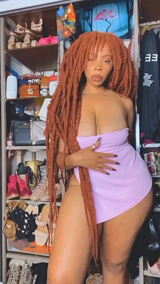 Ariaartizte Purple Skirt Tease OnlyFans Video Leaked