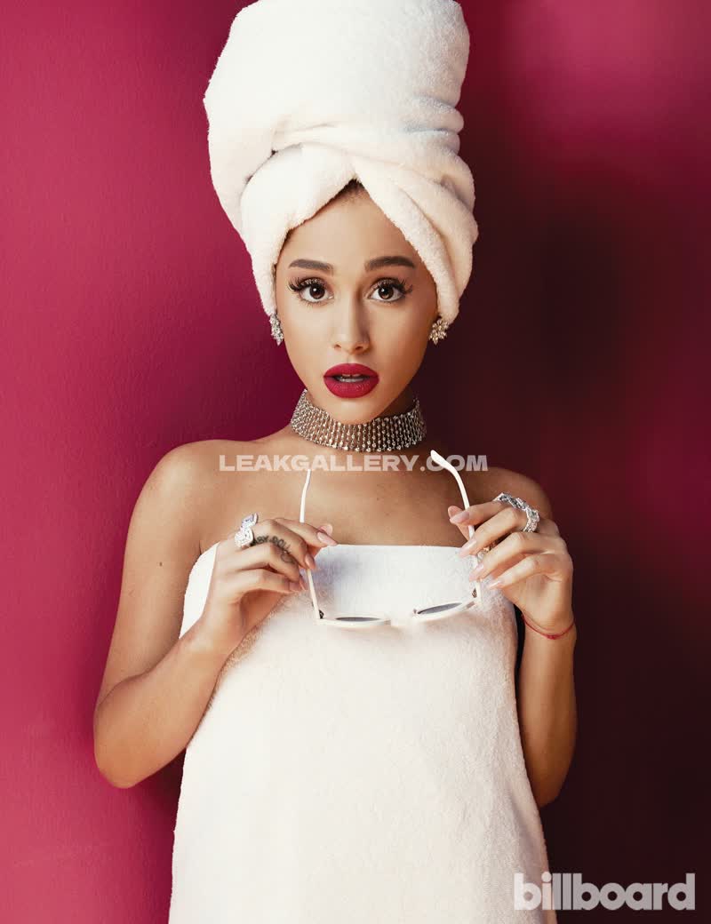 Arianagrande Exclusive Leaked Nude OnlyFans #13104395
