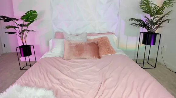 Ariao Naked Bed Tease With Toy OnlyFans Video Leaked