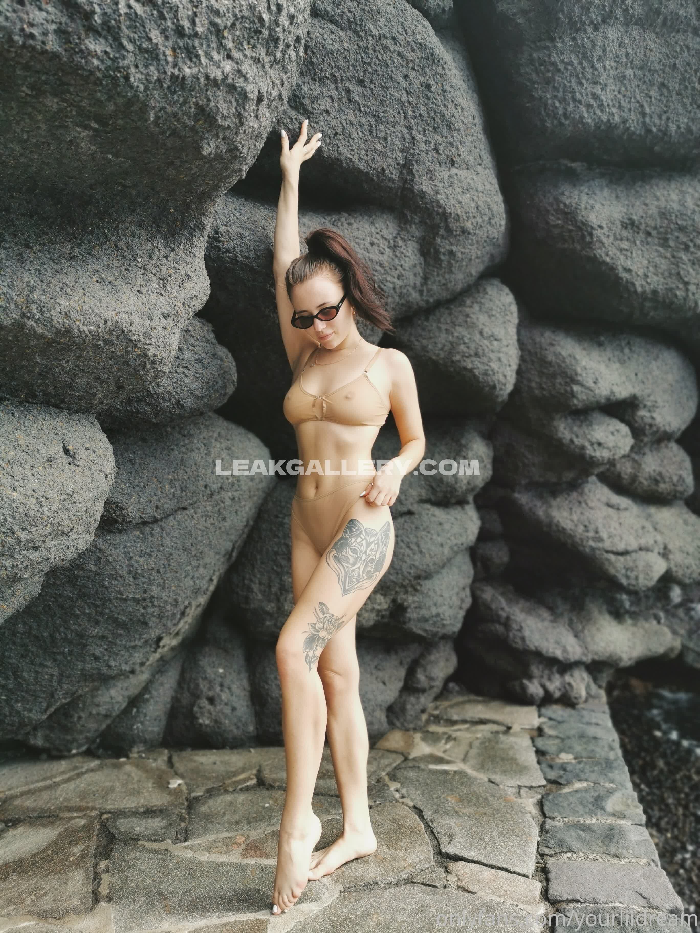 Arilaviee Exclusive Leaked Nude OnlyFans #12786696