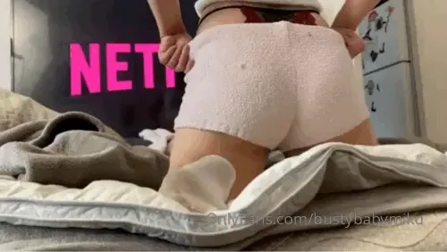 Aroomikim Towel Shorts Ass Twerk OnlyFans Video Leaked