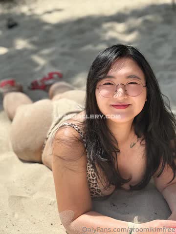 Aroomikim Leopard Print Bikini Pose OnlyFans Photo Leaked
