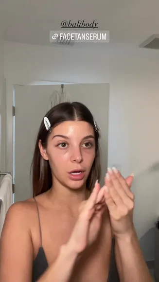 Ashley Bare Shoulders Applying Serum OnlyFans Video Leaked