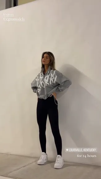 Ashley Gray Hoodie Tease OnlyFans Video Leaked