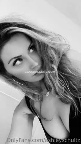 Ashley / Ashley_hot_queenn / Ashley_queenn / Ashle_y Exclusive Leaked Nude OnlyFans #14403390
