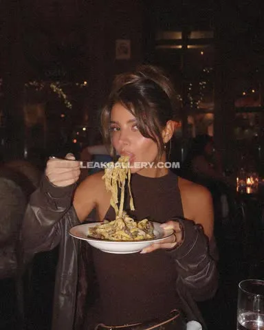 Ashley Pasta Eating Tease OnlyFans Photo Leaked