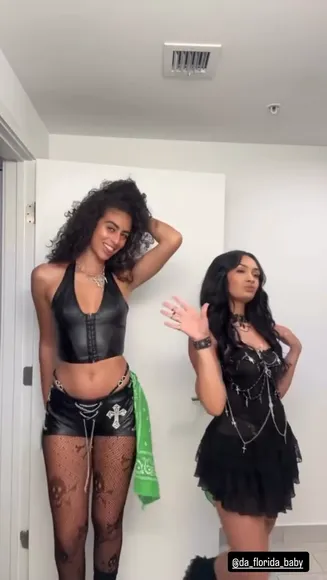 Ashrd Leather Crop Top Reveal OnlyFans Video Leaked